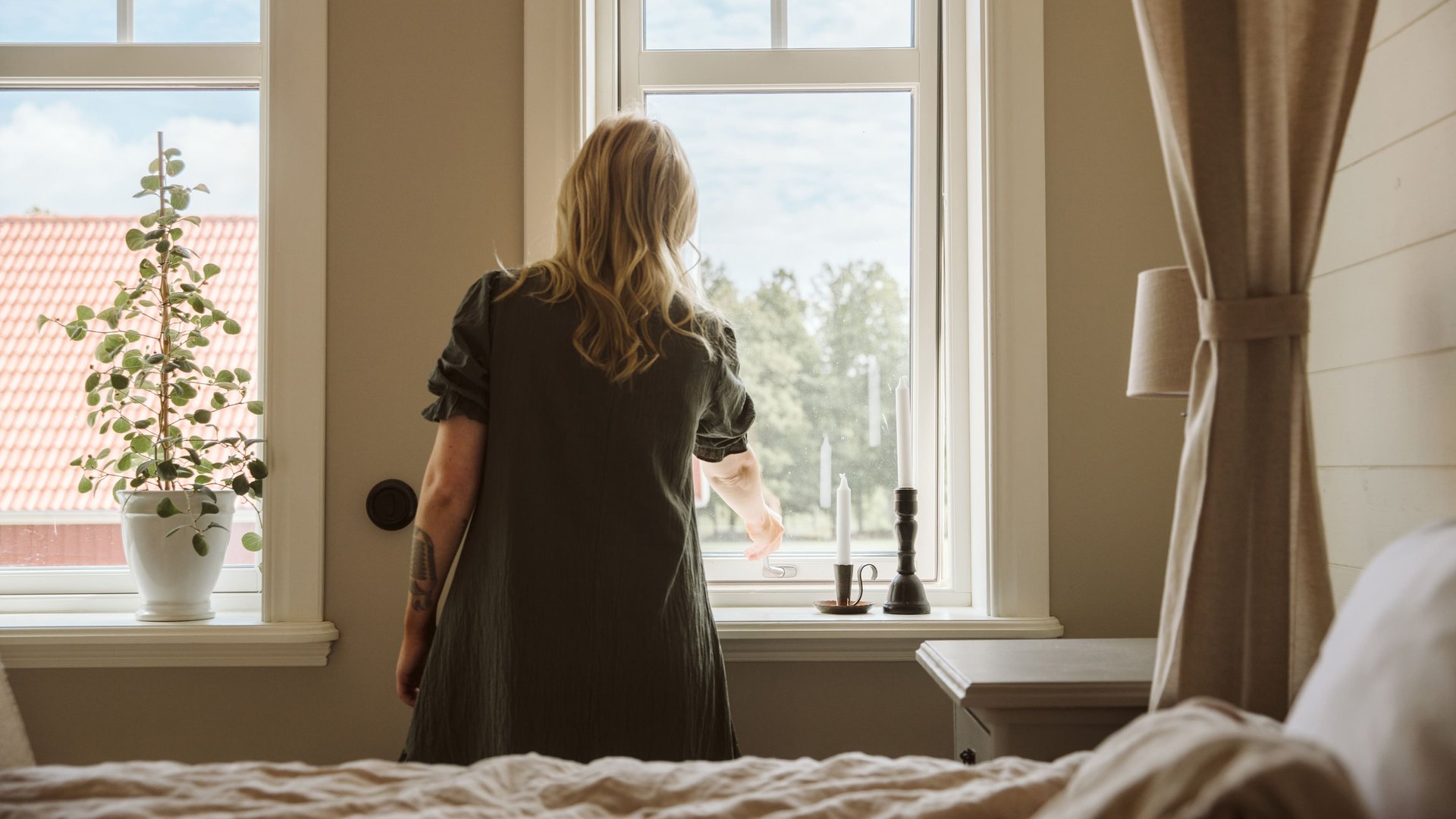 <span id="hs_cos_wrapper_name" class="hs_cos_wrapper hs_cos_wrapper_meta_field hs_cos_wrapper_type_text" style="" data-hs-cos-general-type="meta_field" data-hs-cos-type="text" >Utnyttja rotavdraget när du byter fönster</span>