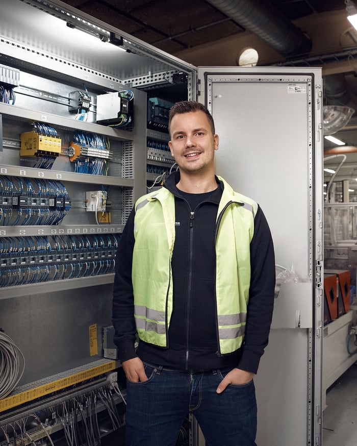 SvFonsterAB_0887-webb